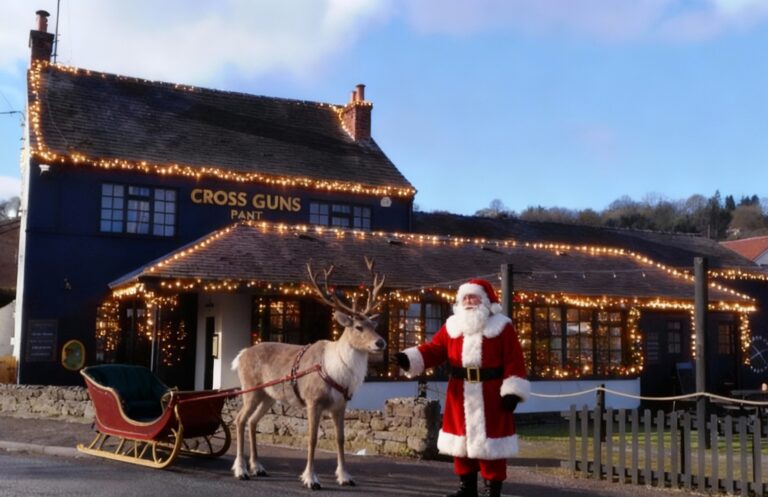Christmas Family Pop-Up Pub